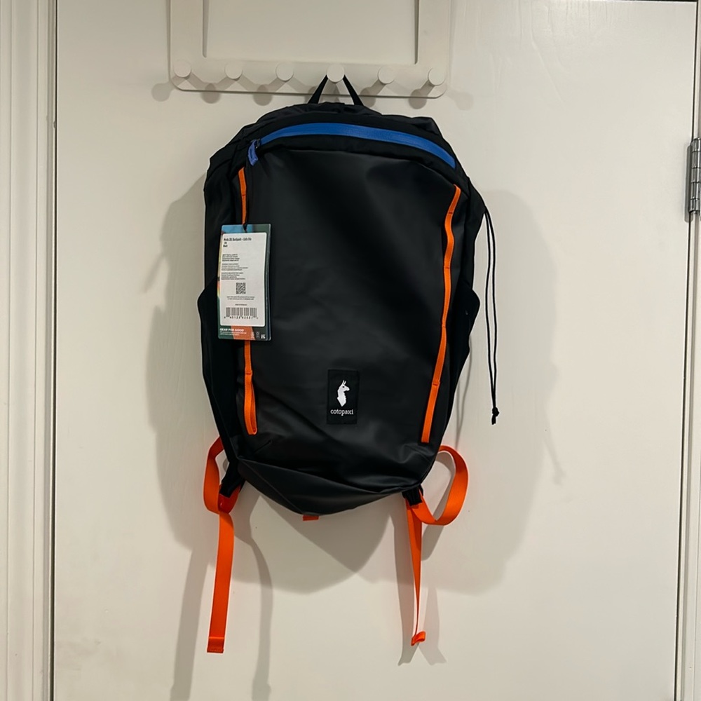 Cotopaxi Monda 20L black backpack